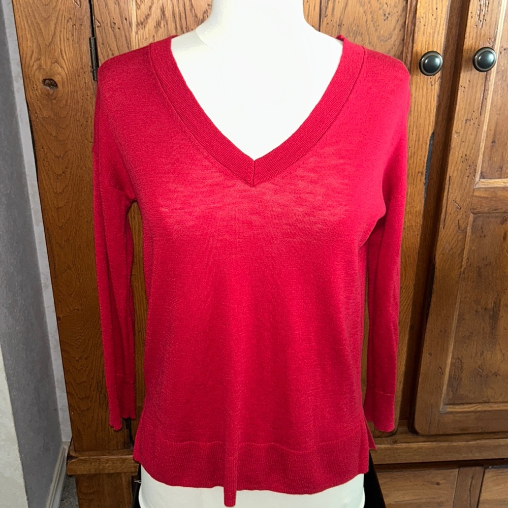BANANA REPUBLIC♥️Long Sleeved V-Neck Red SWEATER🍁VERY GOOD Condition! Size XS🌻